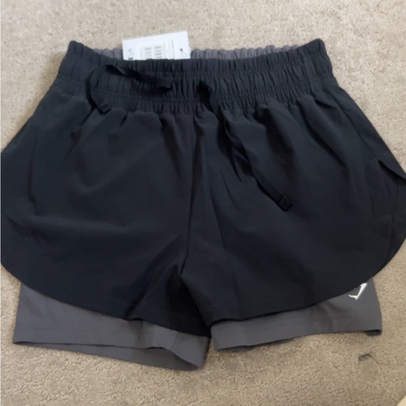 Black gymshark women’s running shorts - Picture 1 of 4